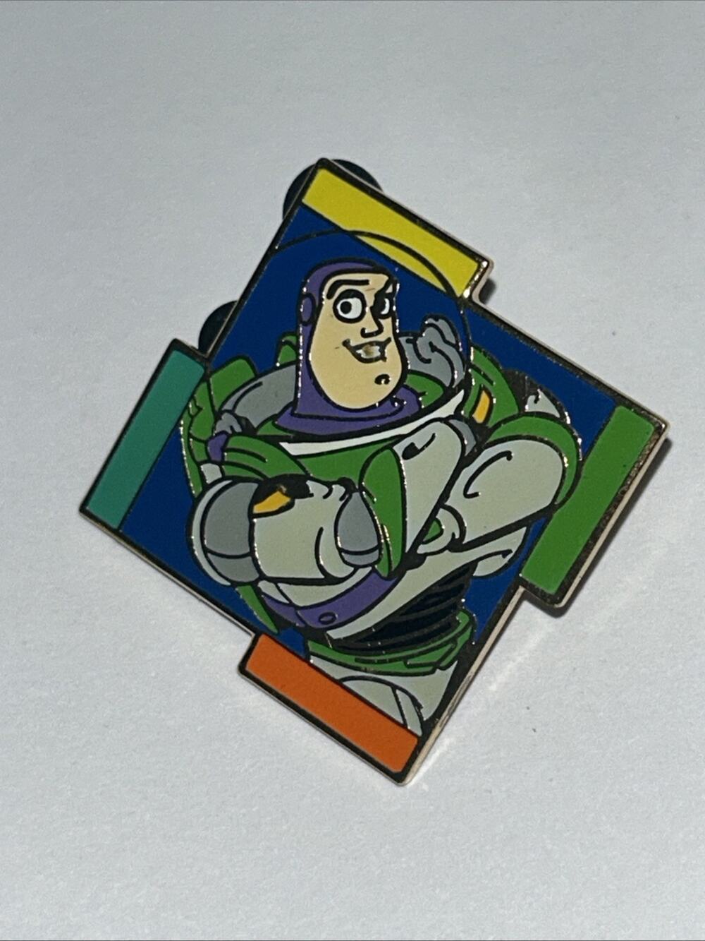 Mystery Pin Machine Disney Pixar Collection - Buzz Lightyear Disney Pin 56881